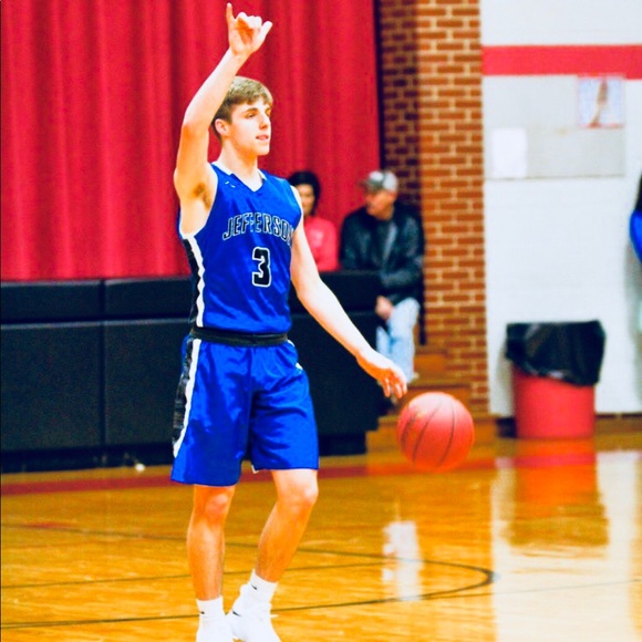 Meet your Posher, Easeaston - Picture 1 of 1